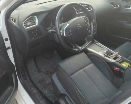 Білий Сітроен С4, об'ємом двигуна 1.56 л та пробігом 236 тис. км за 3850 $, фото 2 на Automoto.ua