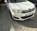 Белый Ситроен С4, объемом двигателя 1.6 л и пробегом 273 тыс. км за 5600 $, фото 1 на Automoto.ua