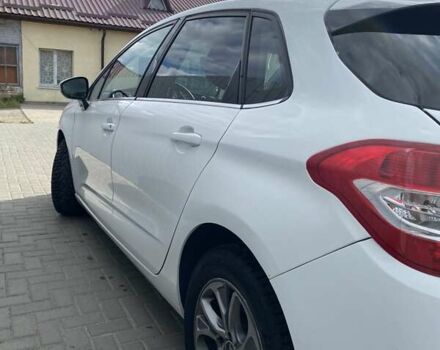 Белый Ситроен С4, объемом двигателя 1.6 л и пробегом 188 тыс. км за 5900 $, фото 4 на Automoto.ua