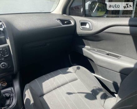 Ситроен С4 2012 в Городке на Automoto.ua Белый Ситроен С4, объемом двигателя 1.56 л и пробегом 282 тыс. км за 6300 $, фото 11 на Automoto.ua