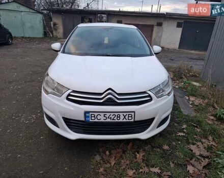 Белый Ситроен С4, объемом двигателя 1.6 л и пробегом 241 тыс. км за 5200 $, фото 1 на Automoto.ua