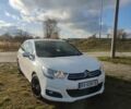 Белый Ситроен С4, объемом двигателя 1.6 л и пробегом 205 тыс. км за 6500 $, фото 2 на Automoto.ua