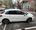 Белый Ситроен С4, объемом двигателя 1.56 л и пробегом 265 тыс. км за 7500 $, фото 1 на Automoto.ua