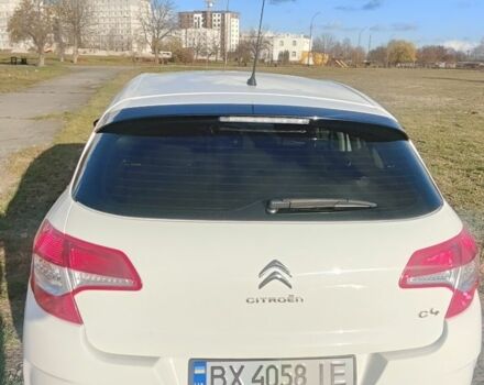 Белый Ситроен С4, объемом двигателя 1.6 л и пробегом 205 тыс. км за 6500 $, фото 15 на Automoto.ua