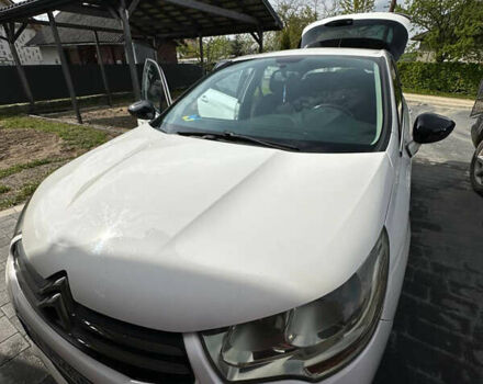 Белый Ситроен С4, объемом двигателя 1.56 л и пробегом 280 тыс. км за 7200 $, фото 2 на Automoto.ua