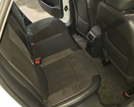 Белый Ситроен С4, объемом двигателя 1.6 л и пробегом 215 тыс. км за 7300 $, фото 2 на Automoto.ua