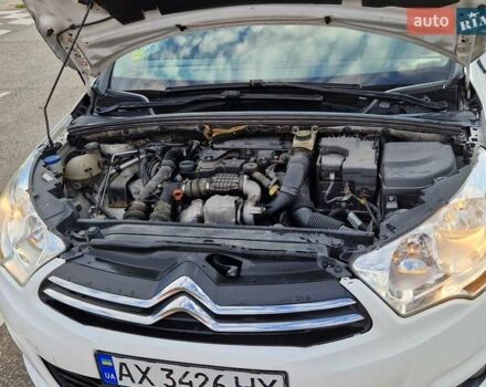 Ситроен С4 2012 в Харькове на Automoto.ua Белый Ситроен С4, объемом двигателя 1.56 л и пробегом 242 тыс. км за 5500 $, фото 15 на Automoto.ua