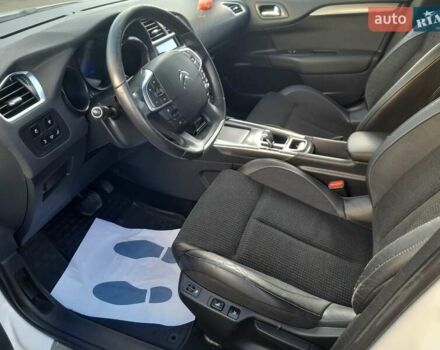 Білий Сітроен С4, об'ємом двигуна 1.6 л та пробігом 156 тис. км за 8000 $, фото 17 на Automoto.ua