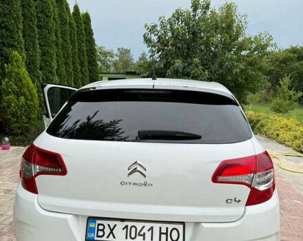 Белый Ситроен С4, объемом двигателя 1.6 л и пробегом 104 тыс. км за 8100 $, фото 3 на Automoto.ua