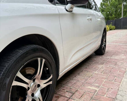 Белый Ситроен С4, объемом двигателя 1.6 л и пробегом 104 тыс. км за 8100 $, фото 5 на Automoto.ua