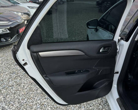 Ситроен С4 2012 в Ивано-Франковске на Automoto.ua Белый Ситроен С4, объемом двигателя 1.56 л и пробегом 263 тыс. км за 7300 $, фото 21 на Automoto.ua