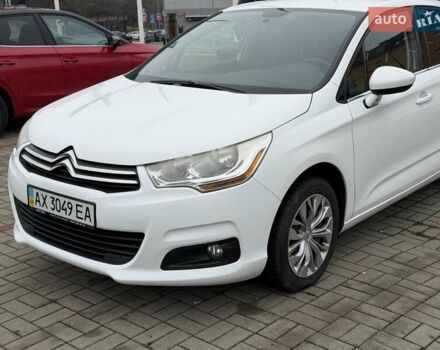 Белый Ситроен С4, объемом двигателя 1.59 л и пробегом 120 тыс. км за 7500 $, фото 3 на Automoto.ua