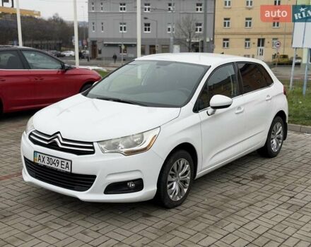 Белый Ситроен С4, объемом двигателя 1.59 л и пробегом 120 тыс. км за 7500 $, фото 4 на Automoto.ua
