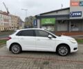 Белый Ситроен С4, объемом двигателя 1.59 л и пробегом 120 тыс. км за 7500 $, фото 5 на Automoto.ua