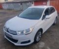 Белый Ситроен С4, объемом двигателя 1.59 л и пробегом 127 тыс. км за 7800 $, фото 1 на Automoto.ua