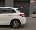 Белый Ситроен С4, объемом двигателя 1.56 л и пробегом 225 тыс. км за 6699 $, фото 8 на Automoto.ua