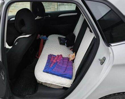 Белый Ситроен С4, объемом двигателя 1.6 л и пробегом 207 тыс. км за 7700 $, фото 3 на Automoto.ua