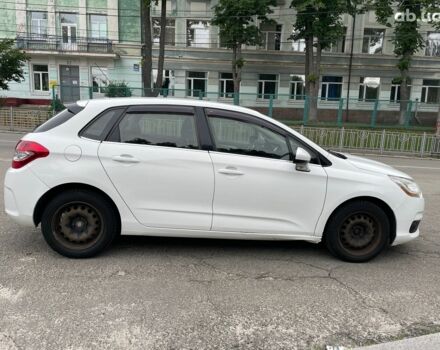 Белый Ситроен С4, объемом двигателя 1.6 л и пробегом 299 тыс. км за 6990 $, фото 5 на Automoto.ua