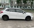 Белый Ситроен С4, объемом двигателя 1.6 л и пробегом 299 тыс. км за 6990 $, фото 5 на Automoto.ua