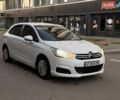 Белый Ситроен С4, объемом двигателя 1.56 л и пробегом 225 тыс. км за 6699 $, фото 1 на Automoto.ua