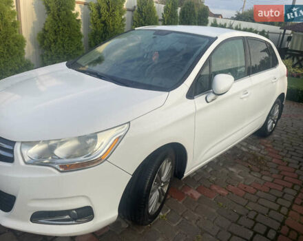 Белый Ситроен С4, объемом двигателя 1.59 л и пробегом 219 тыс. км за 8200 $, фото 1 на Automoto.ua