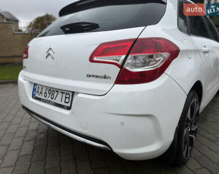 Белый Ситроен С4, объемом двигателя 1.6 л и пробегом 105 тыс. км за 9900 $, фото 5 на Automoto.ua