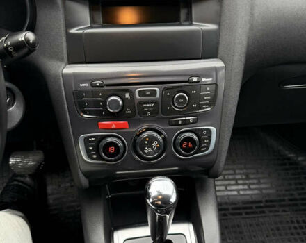 Белый Ситроен С4, объемом двигателя 1.6 л и пробегом 105 тыс. км за 9900 $, фото 11 на Automoto.ua