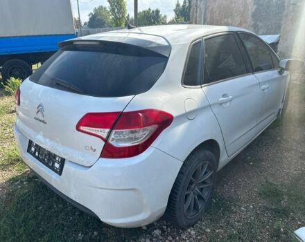 Білий Сітроен С4, об'ємом двигуна 1.6 л та пробігом 300 тис. км за 2000 $, фото 4 на Automoto.ua