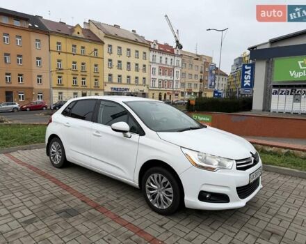 Белый Ситроен С4, объемом двигателя 1.59 л и пробегом 120 тыс. км за 7500 $, фото 1 на Automoto.ua