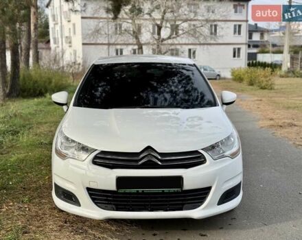 Белый Ситроен С4, объемом двигателя 1.6 л и пробегом 187 тыс. км за 4999 $, фото 1 на Automoto.ua