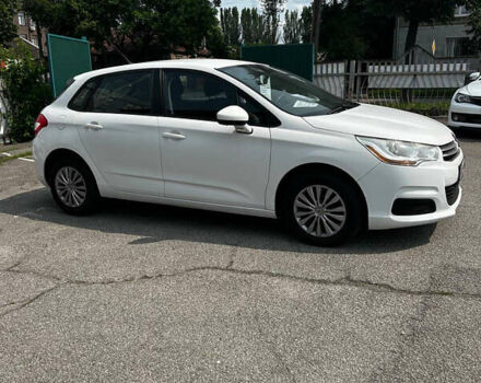 Белый Ситроен С4, объемом двигателя 1.6 л и пробегом 191 тыс. км за 6999 $, фото 3 на Automoto.ua