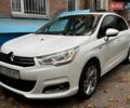 Белый Ситроен С4, объемом двигателя 1.6 л и пробегом 64 тыс. км за 9000 $, фото 1 на Automoto.ua