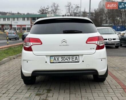 Белый Ситроен С4, объемом двигателя 1.59 л и пробегом 120 тыс. км за 7500 $, фото 12 на Automoto.ua