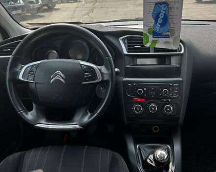 Белый Ситроен С4, объемом двигателя 1.6 л и пробегом 191 тыс. км за 6999 $, фото 9 на Automoto.ua