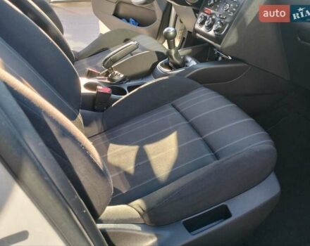 Ситроен С4 2013 в Тернополе на Automoto.ua Белый Ситроен С4, объемом двигателя 1.56 л и пробегом 267 тыс. км за 7250 $, фото 14 на Automoto.ua