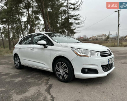 Белый Ситроен С4, объемом двигателя 1.6 л и пробегом 181 тыс. км за 5999 $, фото 2 на Automoto.ua