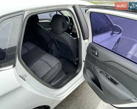 Белый Ситроен С4, объемом двигателя 1.56 л и пробегом 183 тыс. км за 6000 $, фото 14 на Automoto.ua