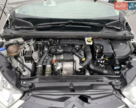 Белый Ситроен С4, объемом двигателя 1.56 л и пробегом 183 тыс. км за 6000 $, фото 21 на Automoto.ua