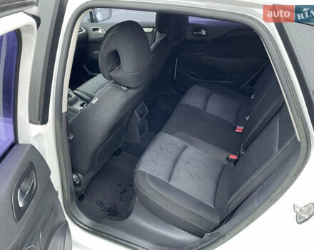 Белый Ситроен С4, объемом двигателя 1.56 л и пробегом 183 тыс. км за 6000 $, фото 11 на Automoto.ua