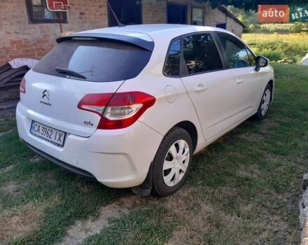 Белый Ситроен С4, объемом двигателя 1.56 л и пробегом 250 тыс. км за 6500 $, фото 4 на Automoto.ua