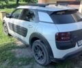 Белый Ситроен С4, объемом двигателя 1.56 л и пробегом 257 тыс. км за 9500 $, фото 2 на Automoto.ua