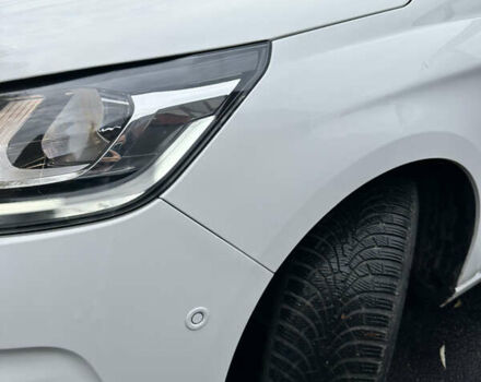 Білий Сітроен С4, об'ємом двигуна 1.2 л та пробігом 62 тис. км за 11000 $, фото 5 на Automoto.ua