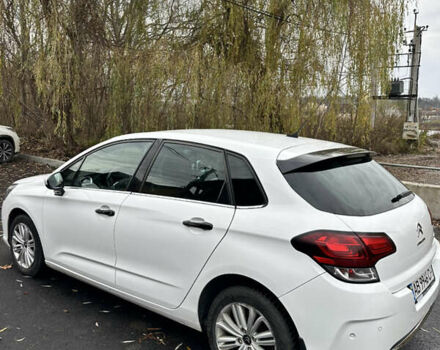 Білий Сітроен С4, об'ємом двигуна 1.2 л та пробігом 62 тис. км за 11000 $, фото 2 на Automoto.ua