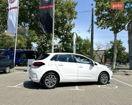 Білий Сітроен С4, об'ємом двигуна 1.56 л та пробігом 137 тис. км за 9900 $, фото 6 на Automoto.ua