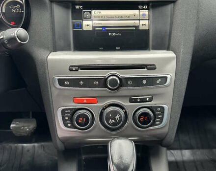 Білий Сітроен С4, об'ємом двигуна 1.2 л та пробігом 62 тис. км за 11000 $, фото 9 на Automoto.ua