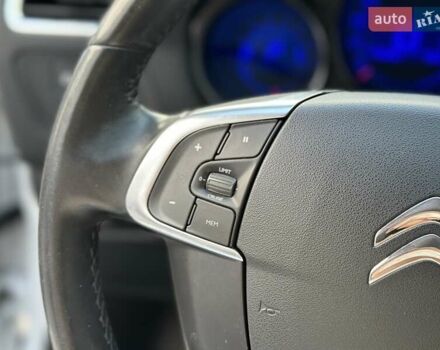 Білий Сітроен С4, об'ємом двигуна 1.2 л та пробігом 115 тис. км за 9700 $, фото 22 на Automoto.ua