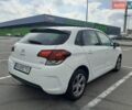 Белый Ситроен С4, объемом двигателя 1.2 л и пробегом 95 тыс. км за 8800 $, фото 4 на Automoto.ua
