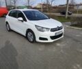 Белый Ситроен С4, объемом двигателя 1.6 л и пробегом 250 тыс. км за 9500 $, фото 2 на Automoto.ua