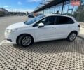 Белый Ситроен С4, объемом двигателя 1.56 л и пробегом 200 тыс. км за 8500 $, фото 1 на Automoto.ua