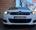Белый Ситроен С4, объемом двигателя 1.6 л и пробегом 240 тыс. км за 9700 $, фото 5 на Automoto.ua